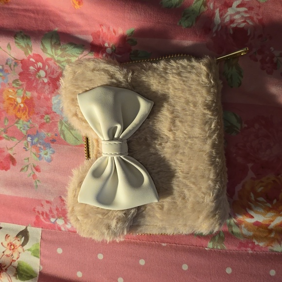 Lounge fly wallet - Picture 1 of 5